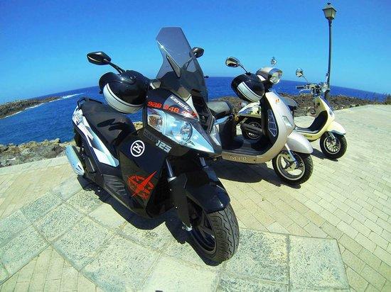 Brujula Rent a Scooter