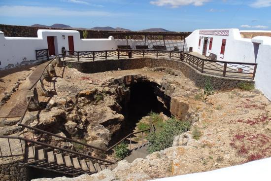 la Cueva del Llano